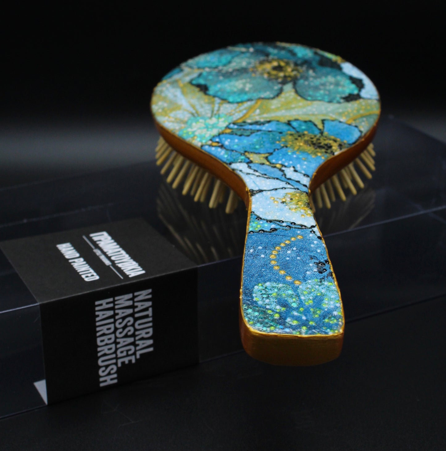 No. 207_Wooden Hair Brush