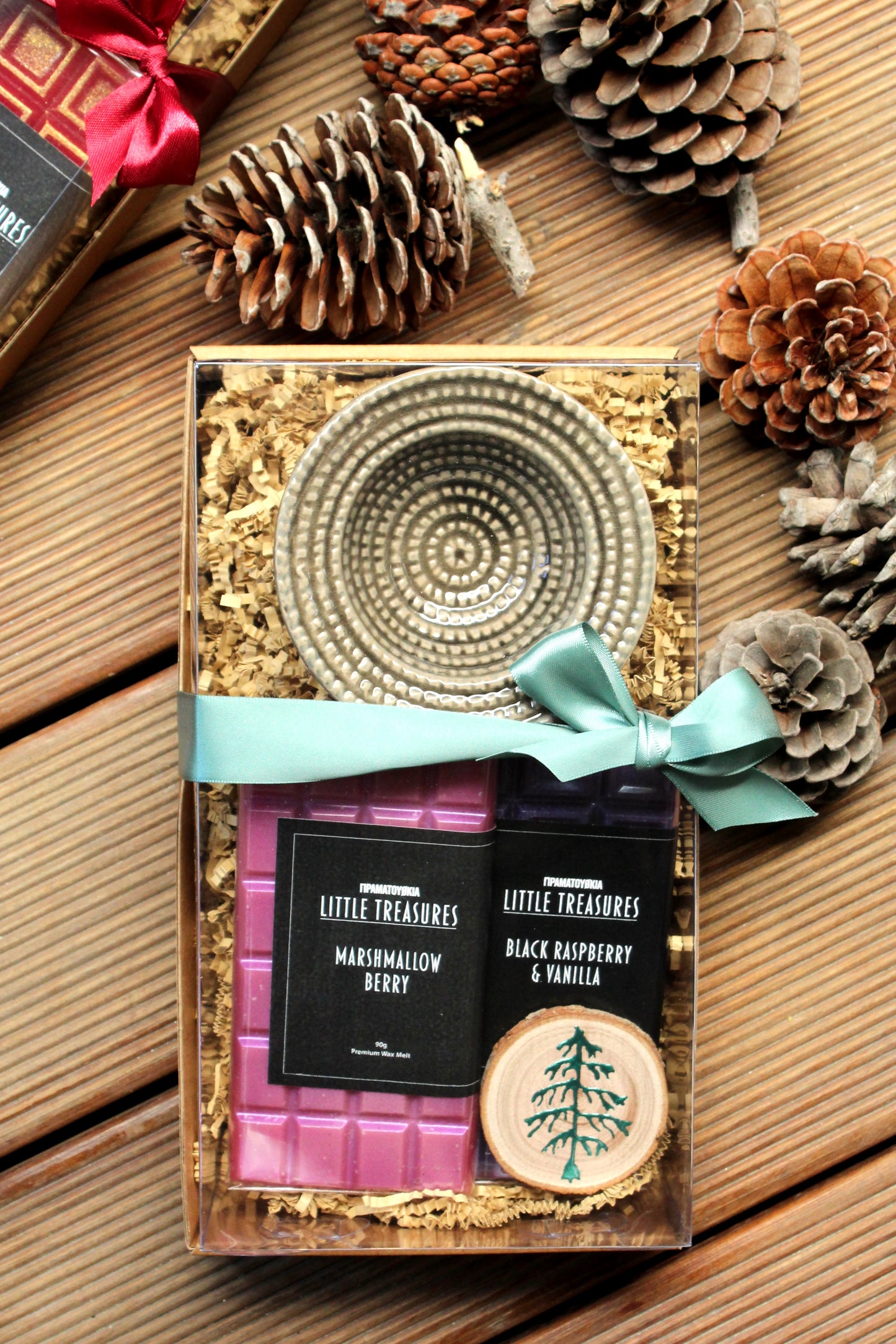 Seasonal Gift Box - Taupe Aztec Burner with 2 wax melts